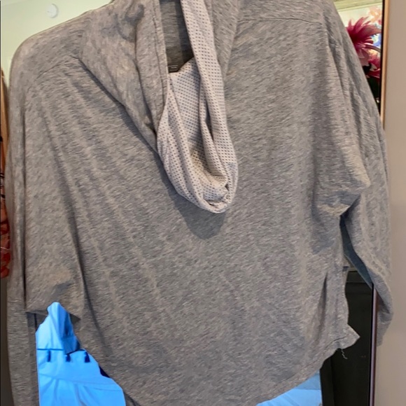 Cropped light Puma Sweatshirt - Picture 2 of 2